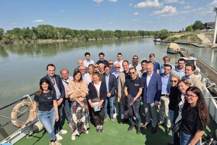 Foto PoGrande Collettiva presentazione ROBIN