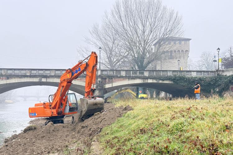 Intervento torrente Parma tratto urbano
